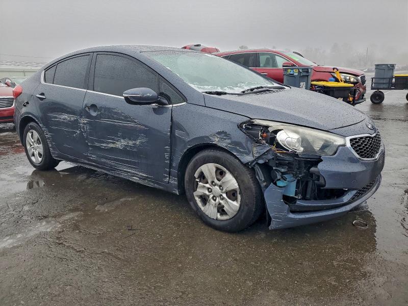 Photo 4 from auction – 2015 KIA FORTE EX with VIN KNAFX4A81F5290968
