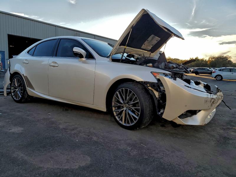 Photo 4 from auction – 2016 LEXUS IS 200T with VIN JTHBA1D25G5009036