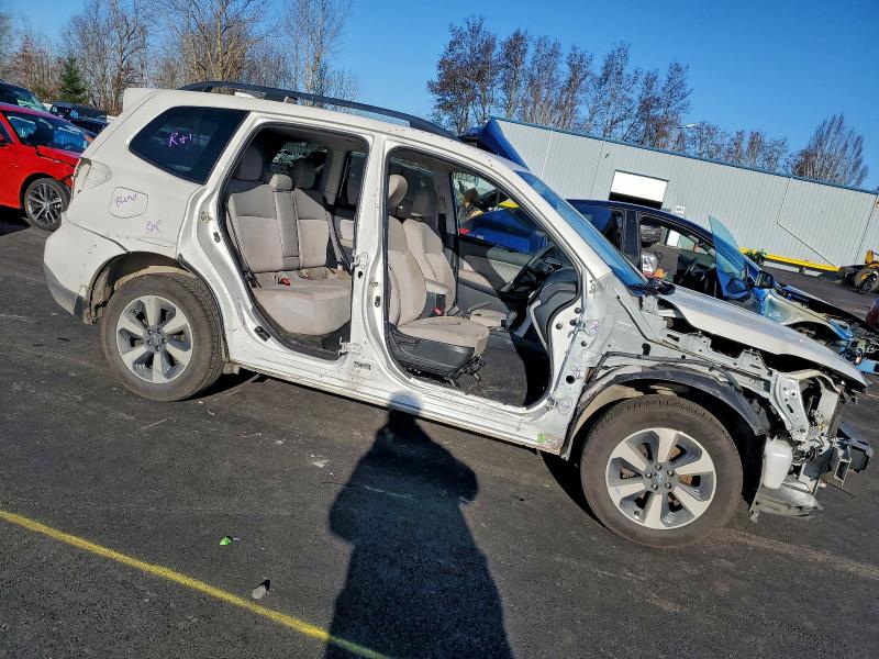 Photo 4 from auction – 2018 SUBARU FORESTER 2 with VIN JF2SJAGC7JH603494