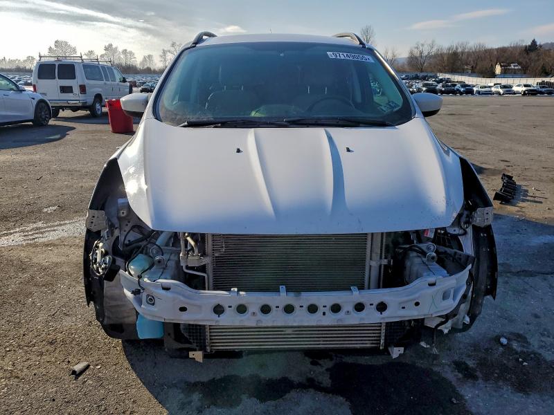 Photo 5 from auction – 2014 FORD ESCAPE SE with VIN 1FMCU0GX8EUE06141