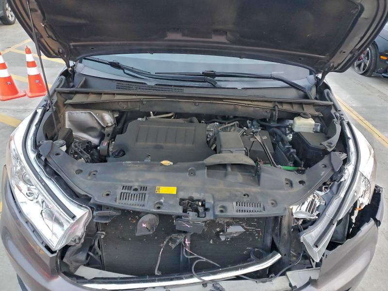 Zdjęcie 12 z aukcji – 2015 TOYOTA HIGHLANDER z VIN 5TDYKRFHXFS103012