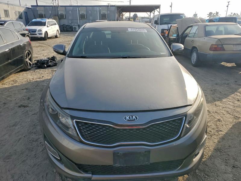 Photo 5 from auction – 2015 KIA OPTIMA LX with VIN 5XXGM4A77FG518393