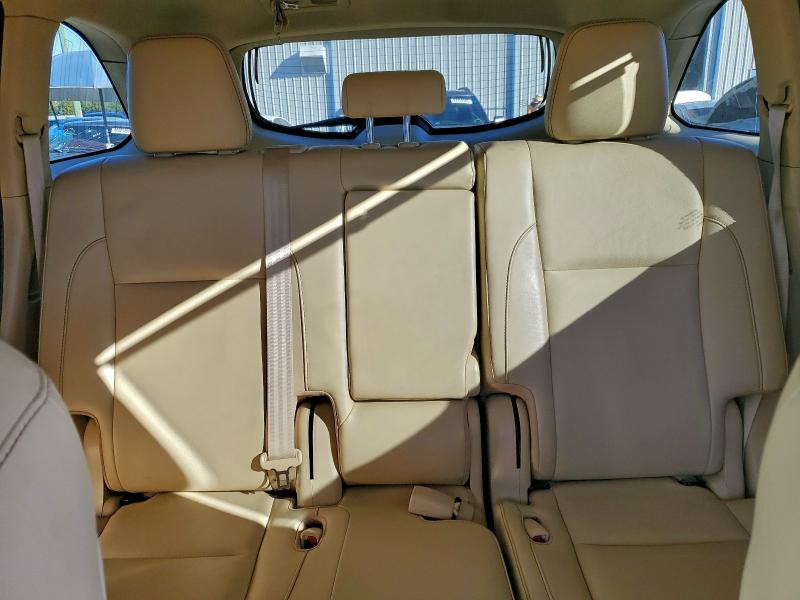 Photo 10 from auction – 2019 TOYOTA HIGHLANDER with VIN 5TDKZRFHXKS352194