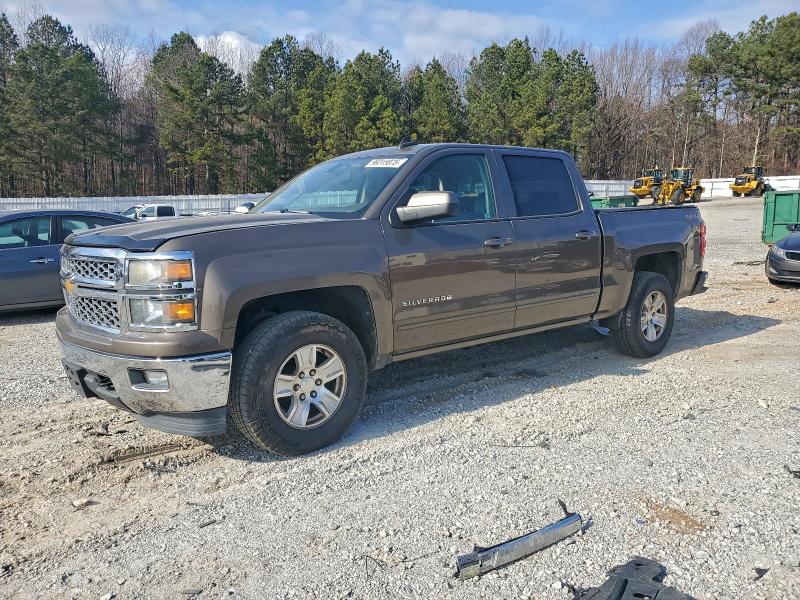 CHEVROLET SILVERADO 2015 with VIN 3GCUKREC5FG147227 - Photo from auction