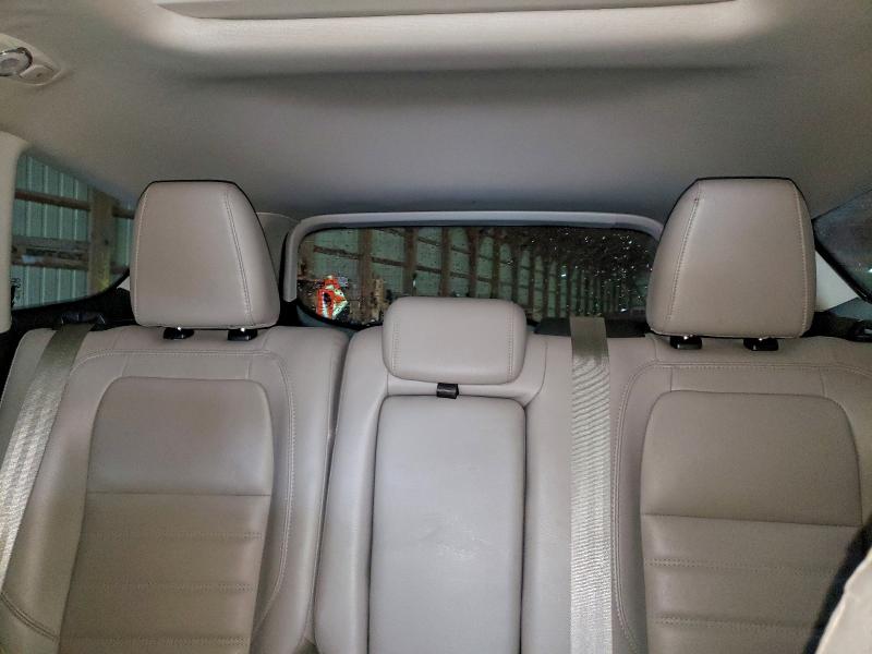 Photo 10 from auction – 2018 FORD ESCAPE SEL with VIN 1FMCU9HD0JUB57580
