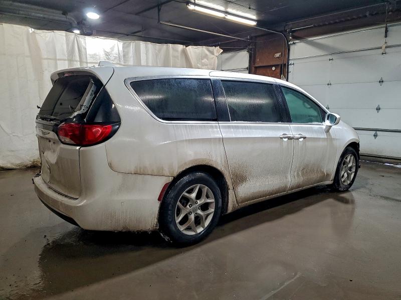 Photo 3 from auction – 2018 CHRYSLER PACIFICA T with VIN 2C4RC1FG8JR271422