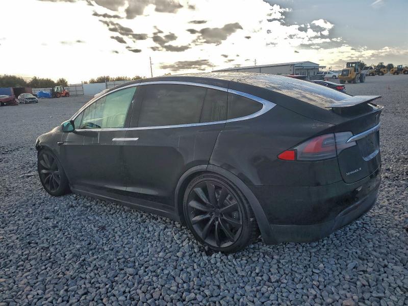 Photo 2 from auction – 2018 TESLA MODEL X with VIN 5YJXCBE2XJF088246