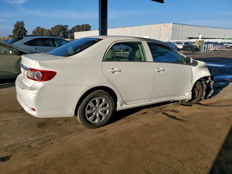 Photo 3 from auction – 2013 TOYOTA COROLLA BA with VIN 5YFBU4EE5DP201140