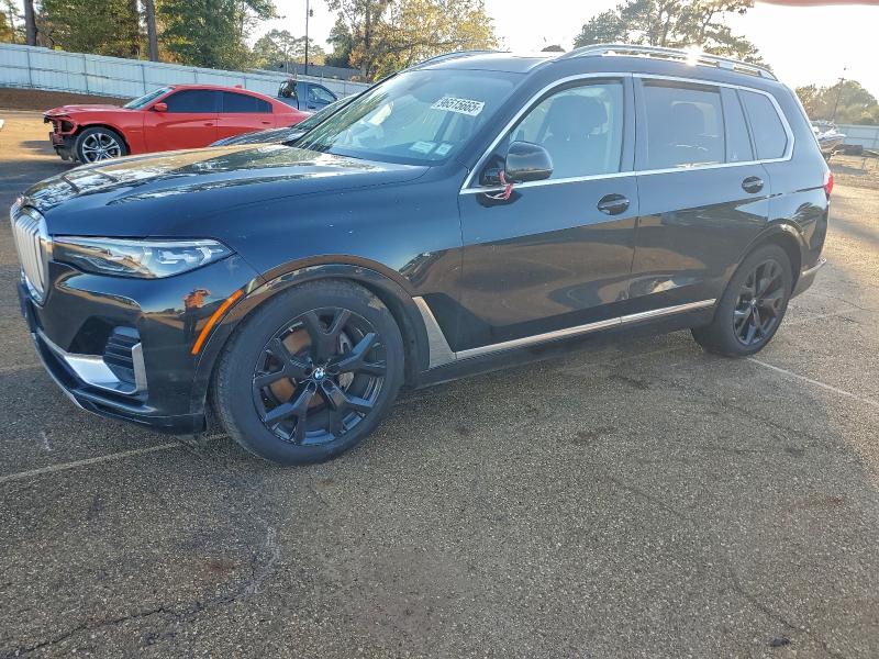 BMW X7 2021 with VIN 5UXCW2C05M9F77788 - Photo from auction
