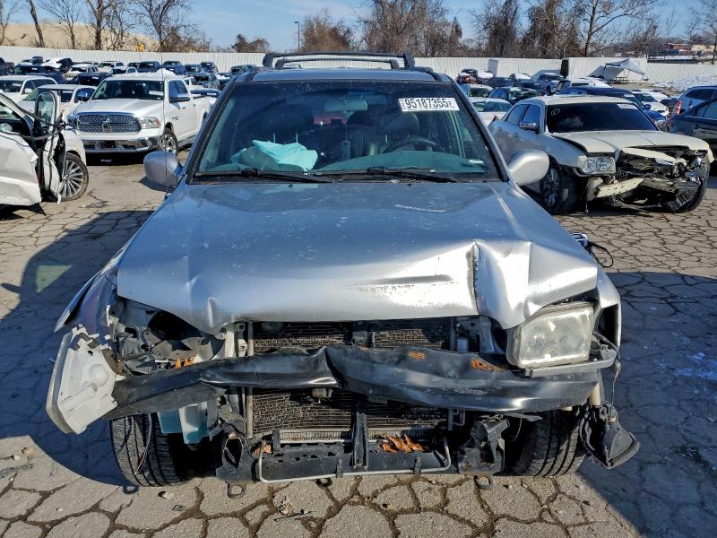 Photo 5 from auction – 2002 NISSAN PATHFINDER with VIN JN8DR09YX2W746217