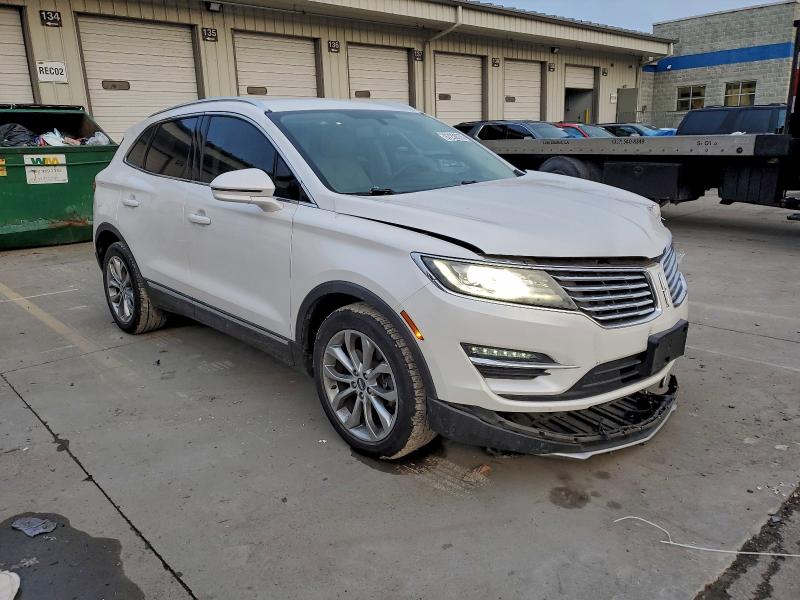 Photo 4 from auction – 2017 LINCOLN MKC SELECT with VIN 5LMCJ2C9XHUL36459