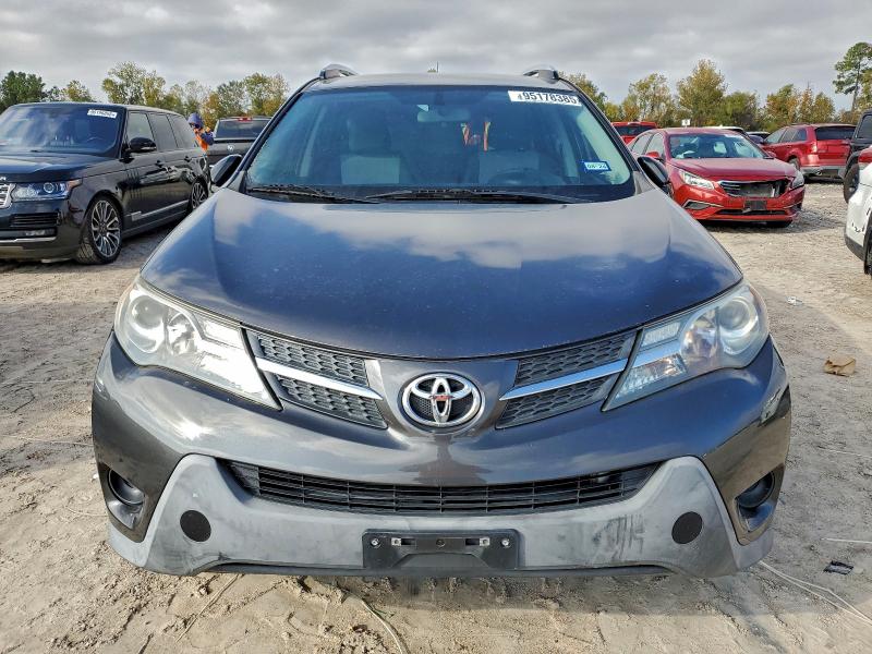 Photo 5 from auction – 2015 TOYOTA RAV4 LE with VIN JTMZFREV9FJ049716