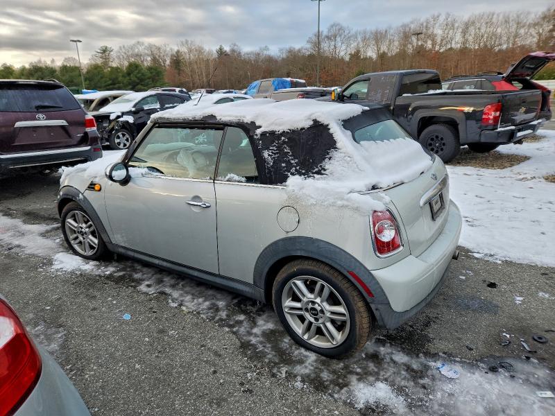 Photo 2 from auction – 2011 MINI COOPER with VIN WMWZN3C57BT265143