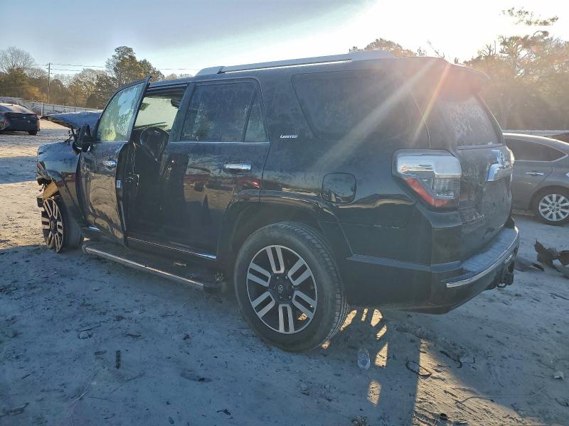 Zdjęcie 2 z aukcji – 2014 TOYOTA 4RUNNER SR z VIN JTEBU5JR2E5155419