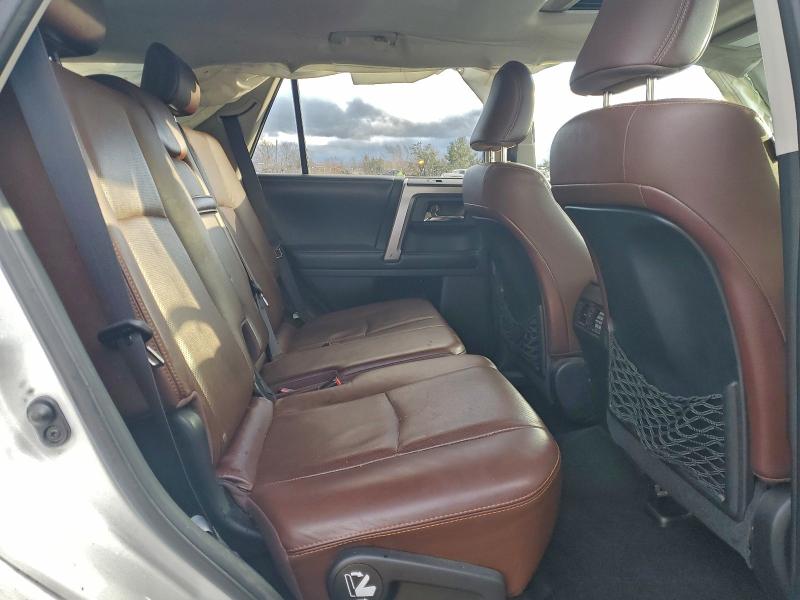 Zdjęcie 11 z aukcji – 2015 TOYOTA 4RUNNER SR z VIN JTEBU5JR4F5265759