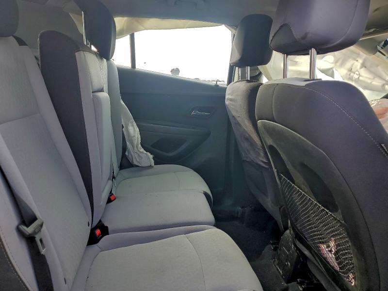 Photo 11 from auction – 2019 CHEVROLET TRAX with VIN 3GNCJKSB3KL289540