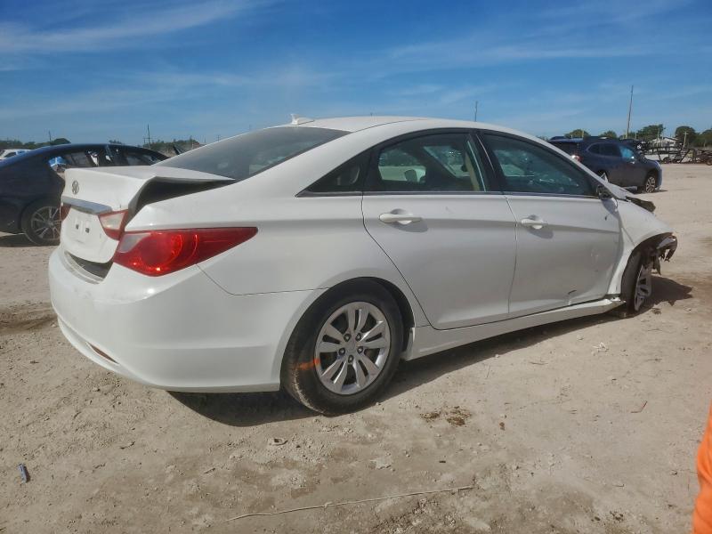 Photo 3 from auction – 2013 HYUNDAI SONATA GLS with VIN 5NPEB4AC3DH552858