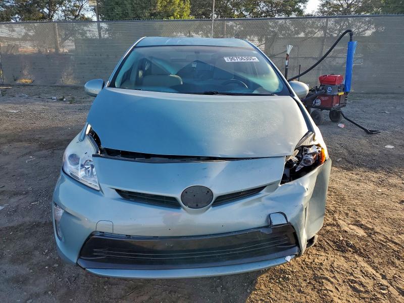 Photo 5 from auction – 2013 TOYOTA PRIUS with VIN JTDKN3DU5D5582775