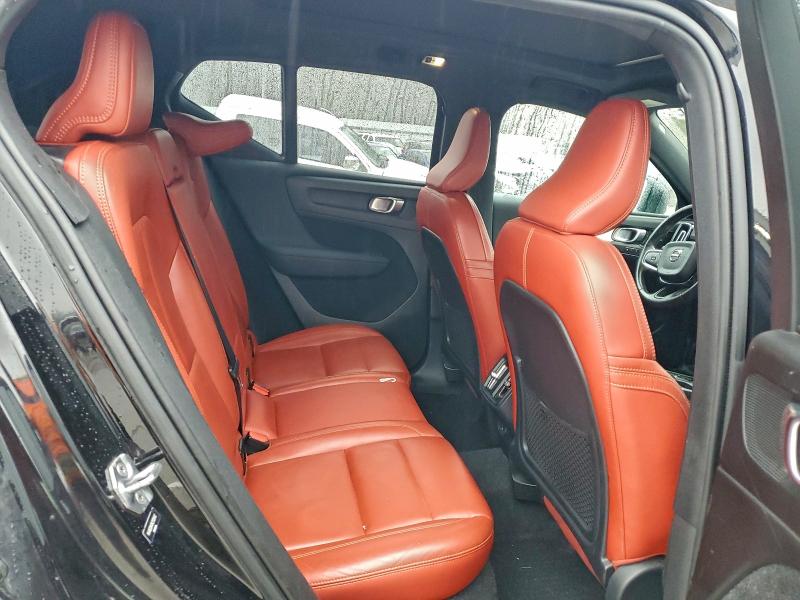 Photo 10 from auction – 2019 VOLVO XC40 T5 MO with VIN YV4162UK0K2120492