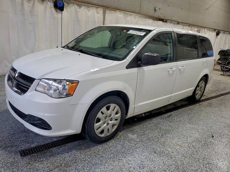 DODGE GRAND CARA 2018 with VIN 2C4RDGBG1JR318571 - Photo from auction