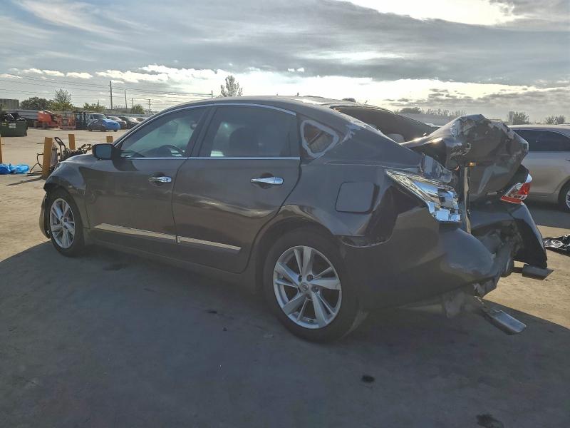 Photo 2 from auction – 2015 NISSAN ALTIMA 2.5 with VIN 1N4AL3AP0FC110214
