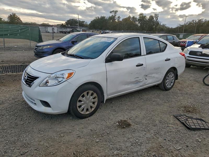 NISSAN VERSA S 2014 with VIN 3N1CN7AP1EL850235 - Photo from auction