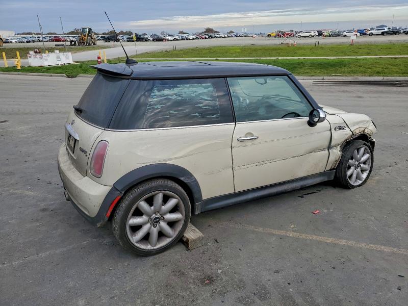 Photo 3 from auction – 2005 MINI COOPER S with VIN WMWRE33565TG96614