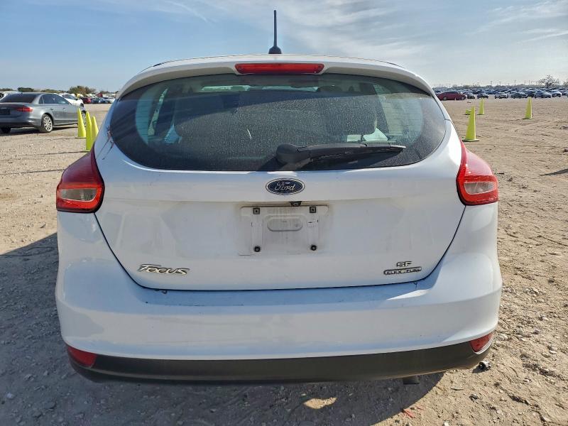 Photo 6 from auction – 2016 FORD FOCUS with VIN 1FADP3K2XGL239339