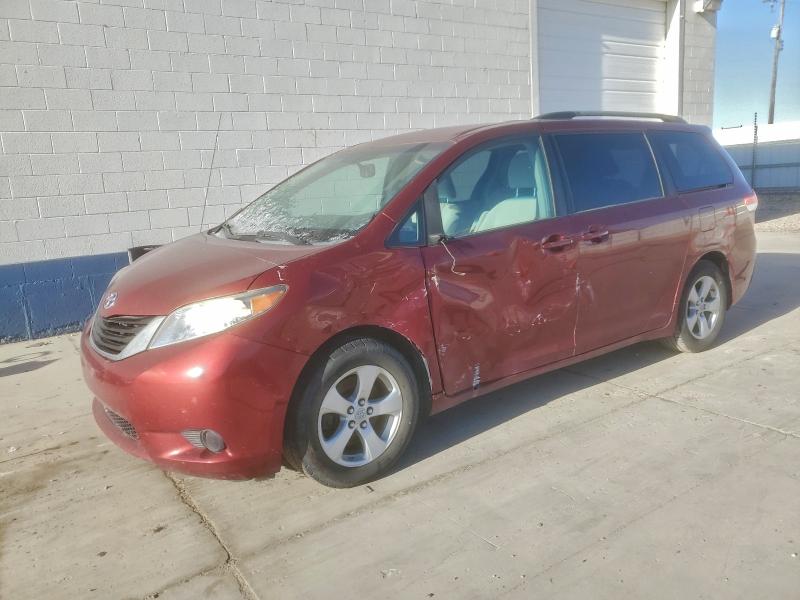 Photo 1 from auction – 2011 TOYOTA SIENNA LE with VIN 5TDKK3DC8BS135218
