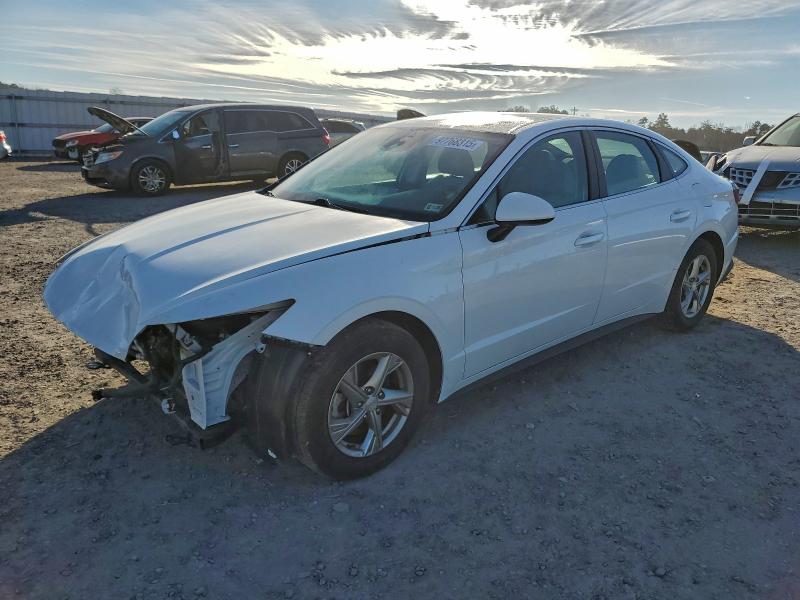 HYUNDAI SONATA SE 2022 with VIN 5NPEG4JA0NH144271 - Photo from auction