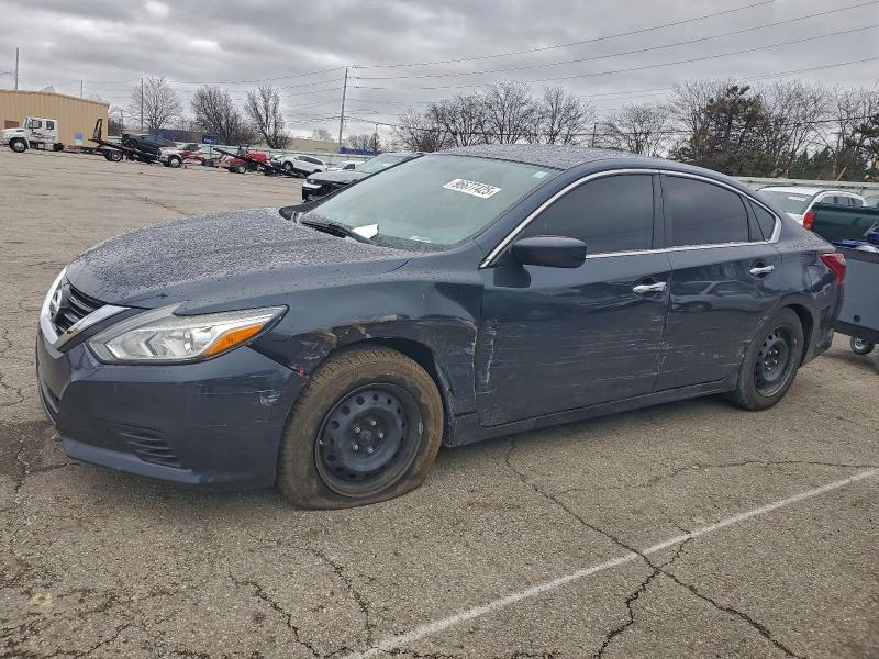 NISSAN ALTIMA 2018 with VIN 1N4AL3AP0JC121433 - Photo from auction