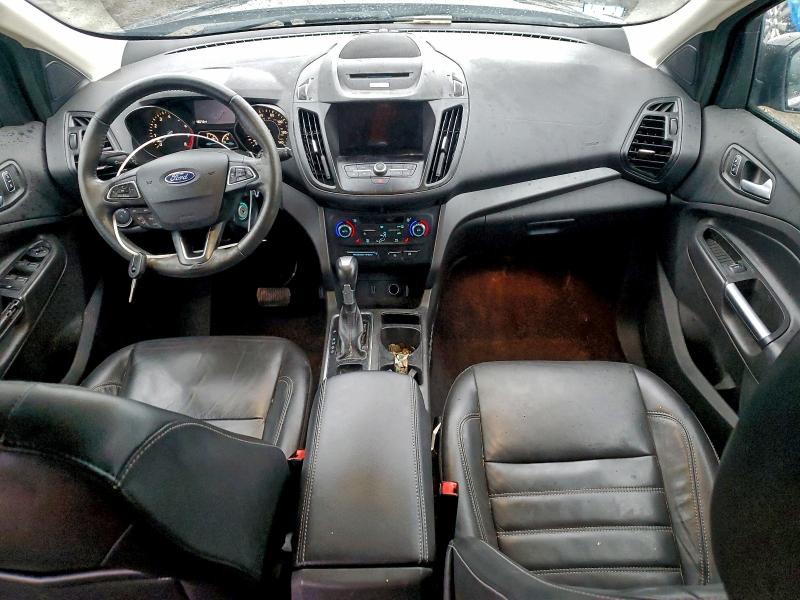 Photo 8 from auction – 2017 FORD ESCAPE SE with VIN 1FMCU9GD6HUD14105