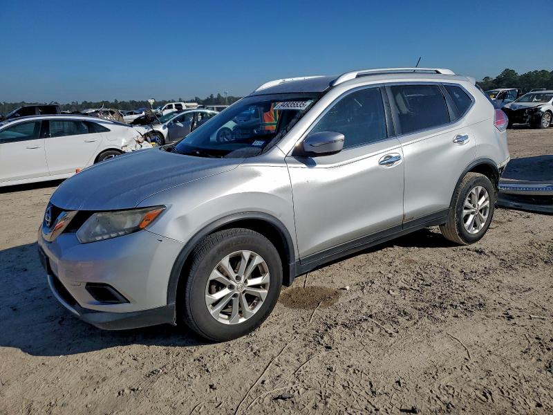 NISSAN ROGUE S 2015 with VIN KNMAT2MT7FP582643 - Photo from auction