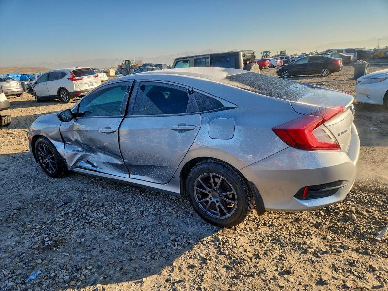 Photo 2 from auction – 2018 HONDA CIVIC LX with VIN 19XFC2F55JE010628