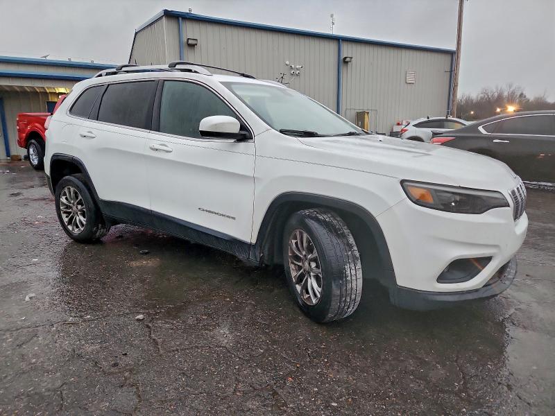 Photo 4 from auction – 2019 JEEP CHEROKEE L with VIN 1C4PJLLX1KD144562