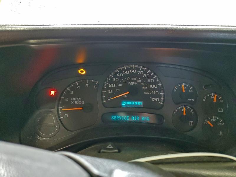 Photo 9 from auction – 2005 CHEVROLET SILVERADO with VIN 1GCEK19B55Z236396