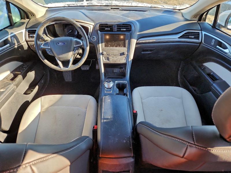 Photo 8 from auction – 2019 FORD FUSION SE with VIN 3FA6P0HD1KR281246