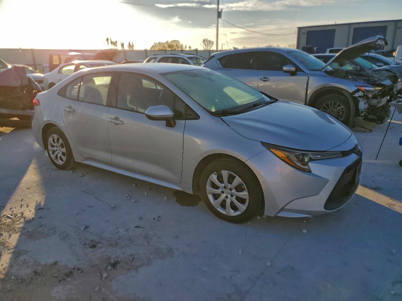 Photo 4 from auction – 2022 TOYOTA COROLLA LE with VIN 5YFEPMAE1NP312036