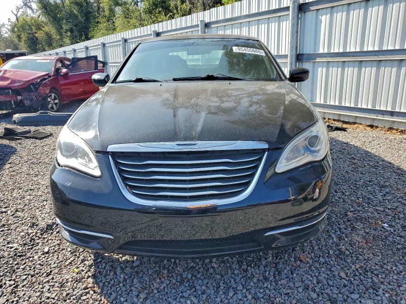 Photo 5 from auction – 2014 CHRYSLER 200 LX with VIN 1C3CCBAB4EN140759