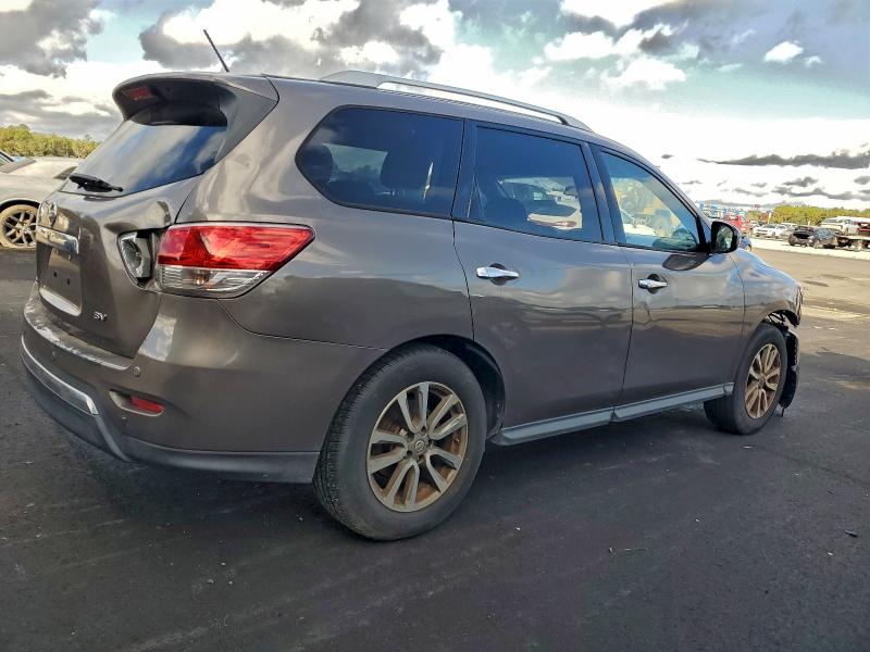 Photo 3 from auction – 2014 NISSAN PATHFINDER with VIN 5N1AR2MN5EC615544