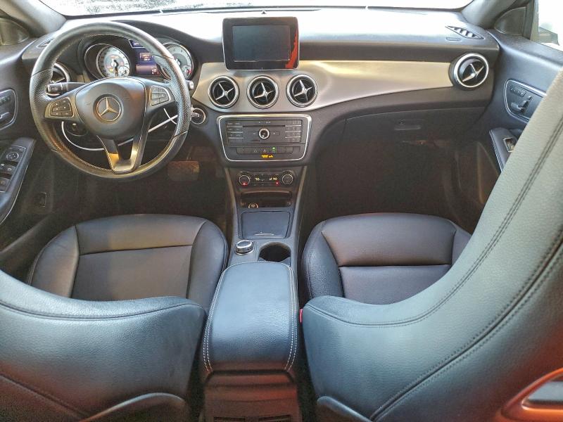 Photo 8 from auction – 2015 MERCEDES-BENZ 126 with VIN WDDSJ4EB4FN180284