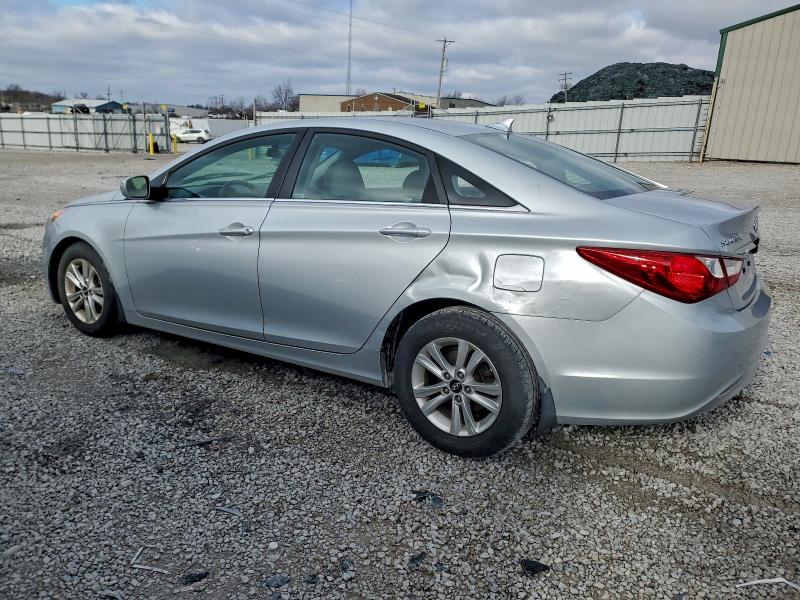 Photo 2 from auction – 2011 HYUNDAI SONATA GLS with VIN 5NPEB4AC2BH127368
