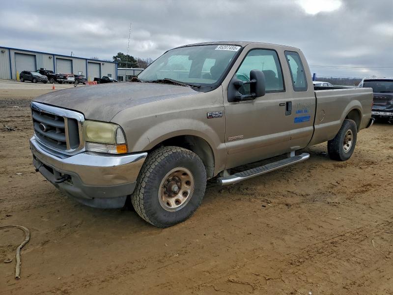 FORD F250 SUPER 2004 مع رقم تعريف المركبة 1FTNX20P14ED69100 - صورة من المزاد