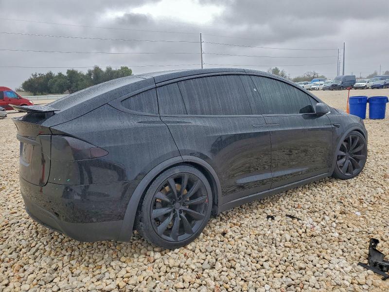 Photo 3 from auction – 2018 TESLA MODEL X with VIN 5YJXCBE2XJF142581