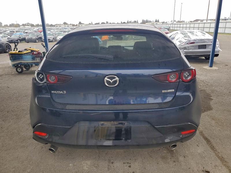 Photo 6 from auction – 2019 MAZDA 3 with VIN JM1BPAJM1K1136467