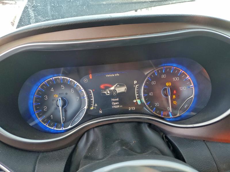 Photo 9 from auction – 2017 CHRYSLER PACIFICA T with VIN 2C4RC1EG7HR514892