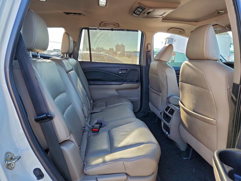 Photo 11 from auction – 2016 HONDA PILOT TOUR with VIN 5FNYF5H90GB039166