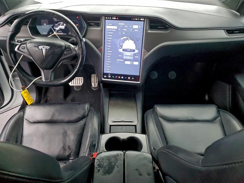 Photo 8 from auction – 2020 TESLA MODEL X with VIN 5YJXCDE4XLF299267