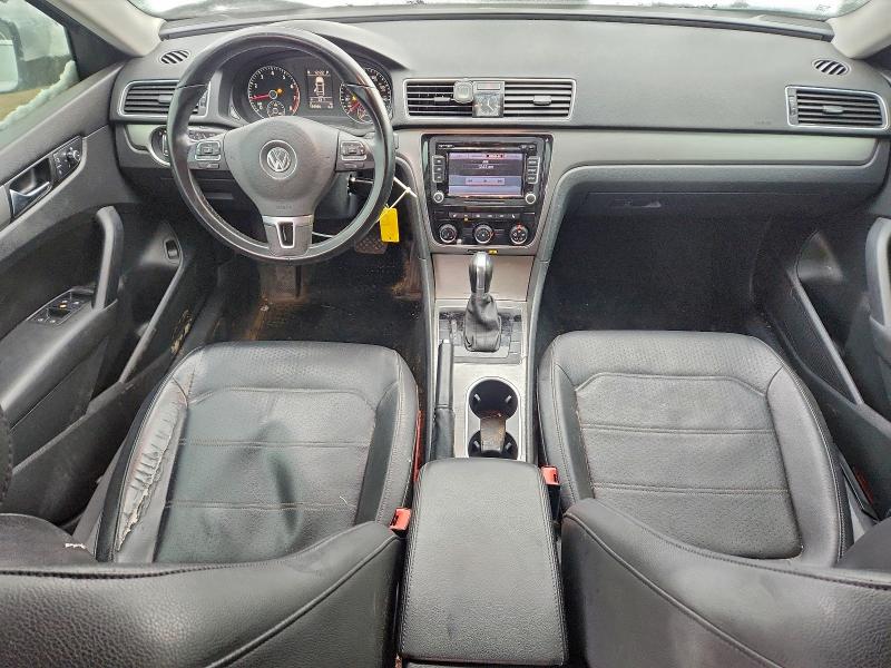 Photo 8 from auction – 2015 VOLKSWAGEN PASSAT SE with VIN 1VWBT7A32FC021048