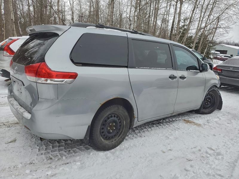 Photo 3 from auction – 2011 TOYOTA SIENNA with VIN 5TDZK3DC3BS144147